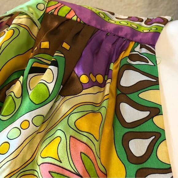 Gala 100% Silk Blouse - Picture 6 of 11